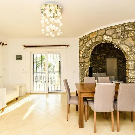 Villa The Ultimate With Stunning Views, Dalaman 1054